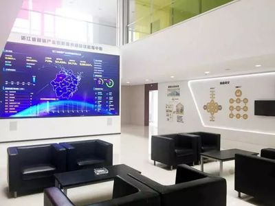 聚焦數(shù)字經(jīng)濟(jì)新動(dòng)能 省、市、區(qū)人大代表調(diào)研南苑街道經(jīng)濟(jì)創(chuàng)新發(fā)展